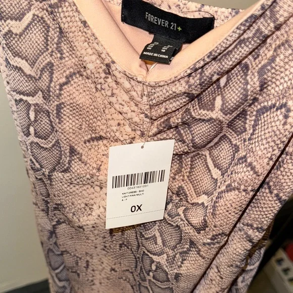 Forever 21 Snake Print Dress - Picture 5 of 6
